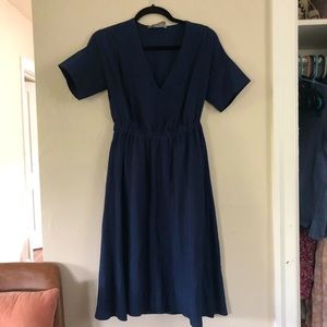 Everlane Japanese GoWeave Light V-neck Dress